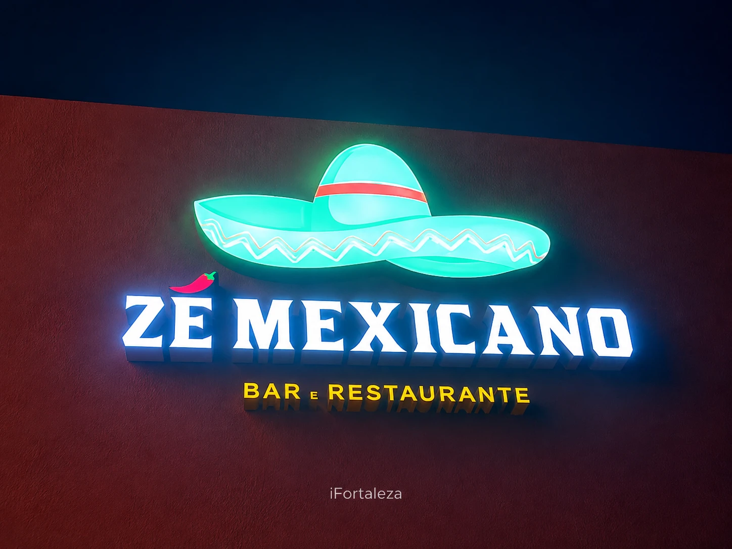 Zé Mexicano Bar e Restaurante, illuminated sign in Cocó, Fortaleza